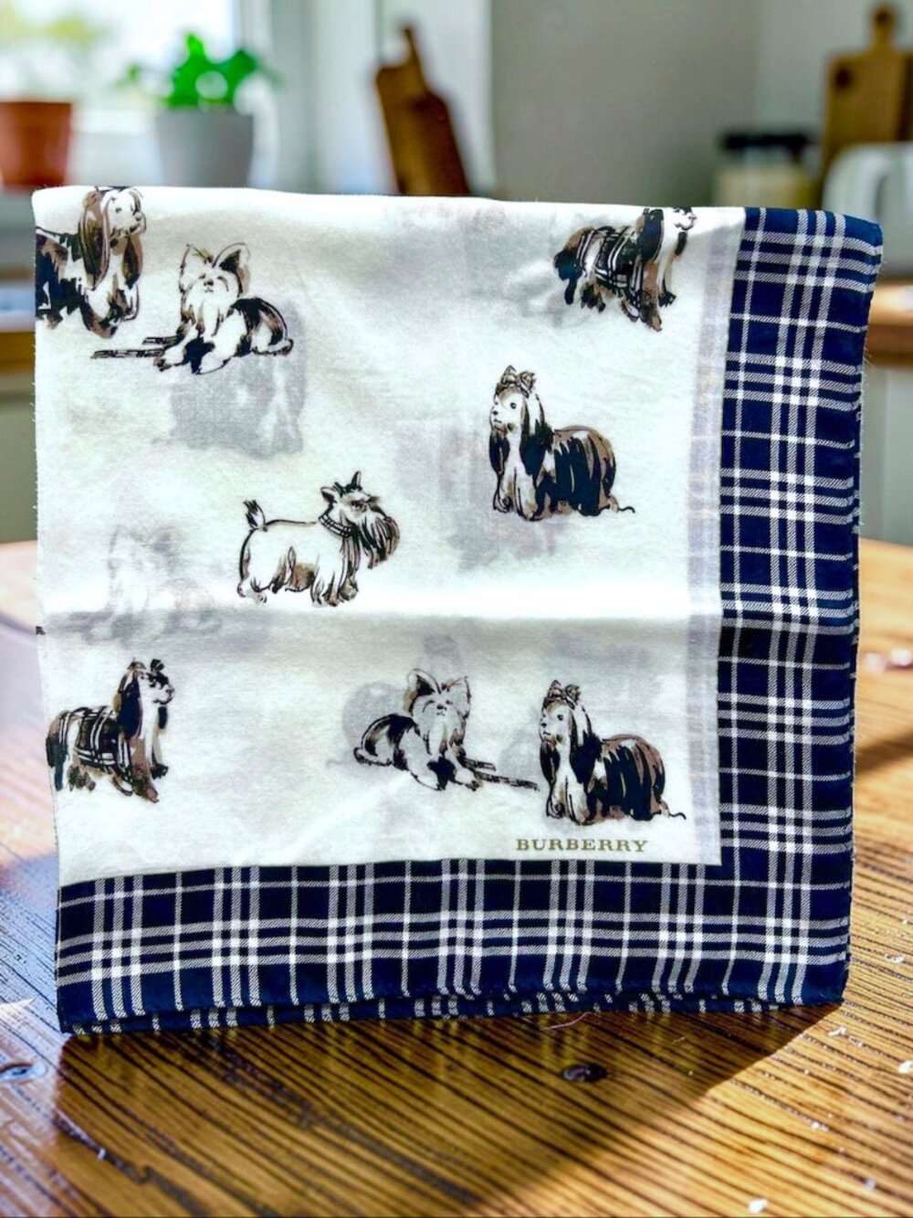 Buberrys Neck-kerchief 19.5" cotton  Ivery gray black dogs printed all over (86 - Picture 3 of 10